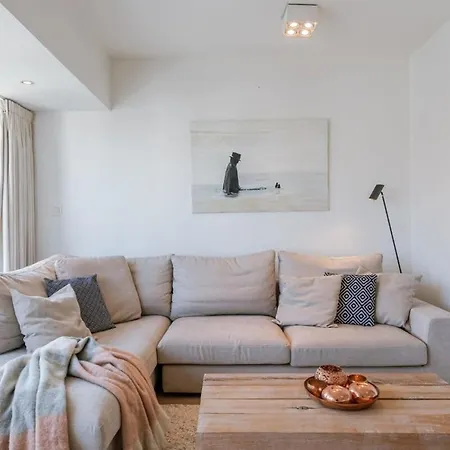 Centrally Located In Apartamento *