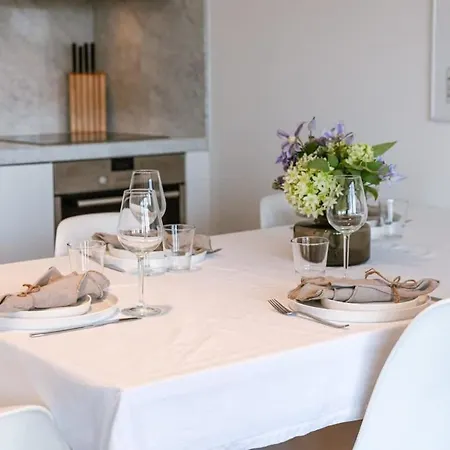 Centrally Located In Apartamento *